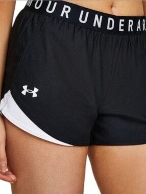 Under Armour HeatGear Athletic Shorts - Women's Small - Black & White